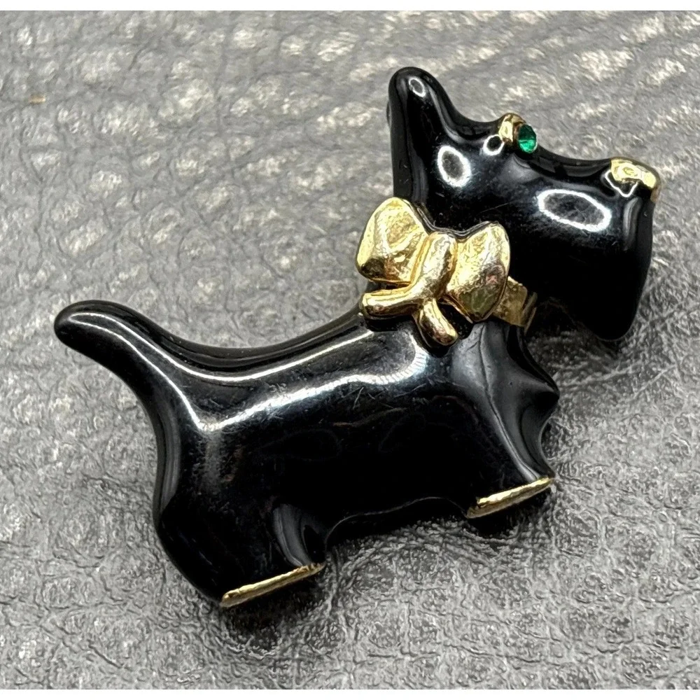 Vintage Black Enamel Scottie Dog Gold Tone Brooch Pin Green Crystal Eyes